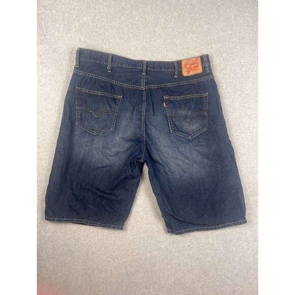 Men's Levi 569 Loose Straight Below Knee Denim Shorts Size 42  Waist - Picture 3 of 12